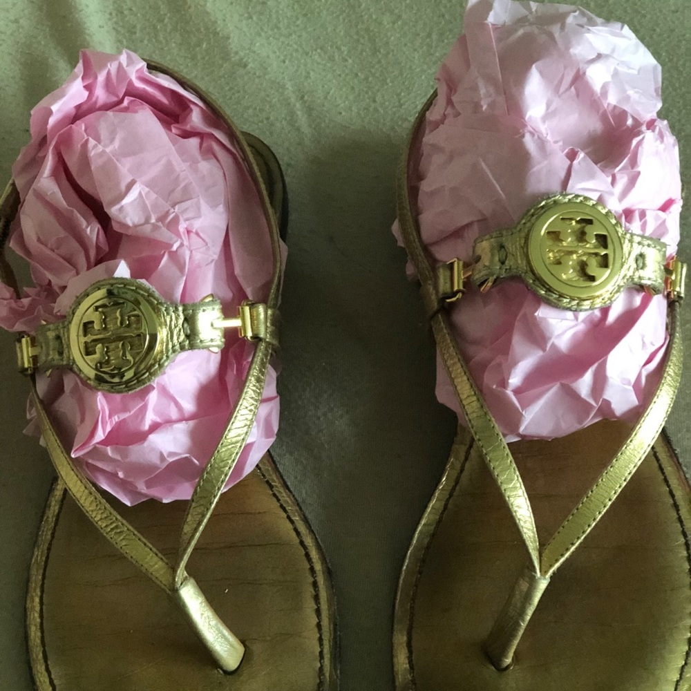Tory Burch Gold Metallic Strap Sandal Size 9